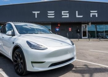 Tesla 2023 elektrikli otomobil